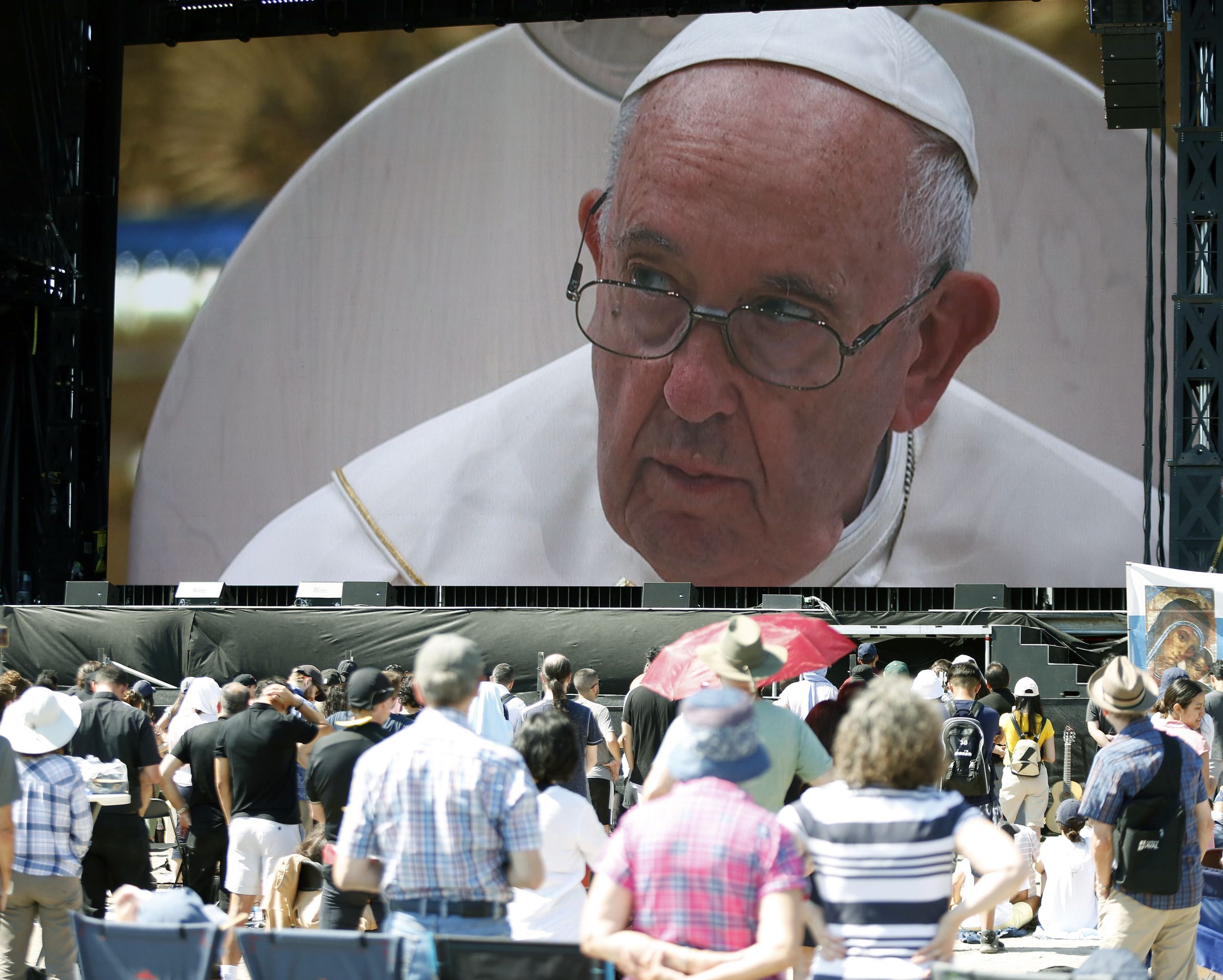 Le Pape à Québec une symbolique extraordinaire dans les gestes